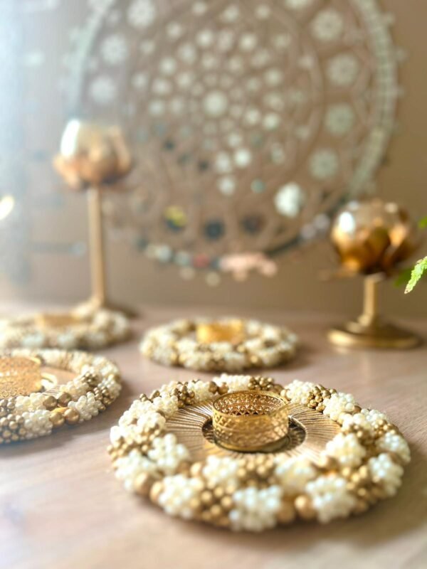 Elegant Pearl Tealight Holder - Image 3