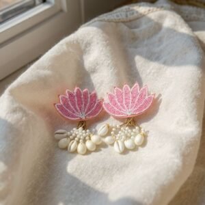 Pearl Lotus hanging - small